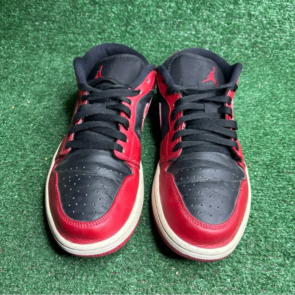 Air Jordan 1 Low Red Black Bred Men's Lifestyle‎ Basketball Sneakers Size 9.5